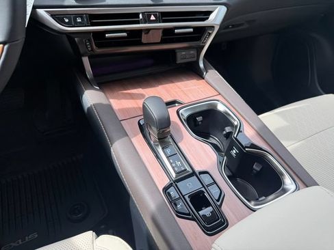 New 2026 Lexus RX 450h AWD image 20