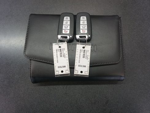 Used 2014 Hyundai Sonata Hybrid FWD image 15