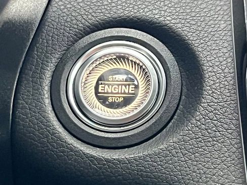 Certified 2022 Mercedes-Benz GLC 43 AMG 4MATIC image 31