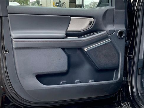 Certified 2025 Ford Expedition Active AWD/4WD image 22