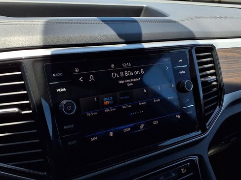 Certified 2023 Volkswagen Atlas SE FWD image 11