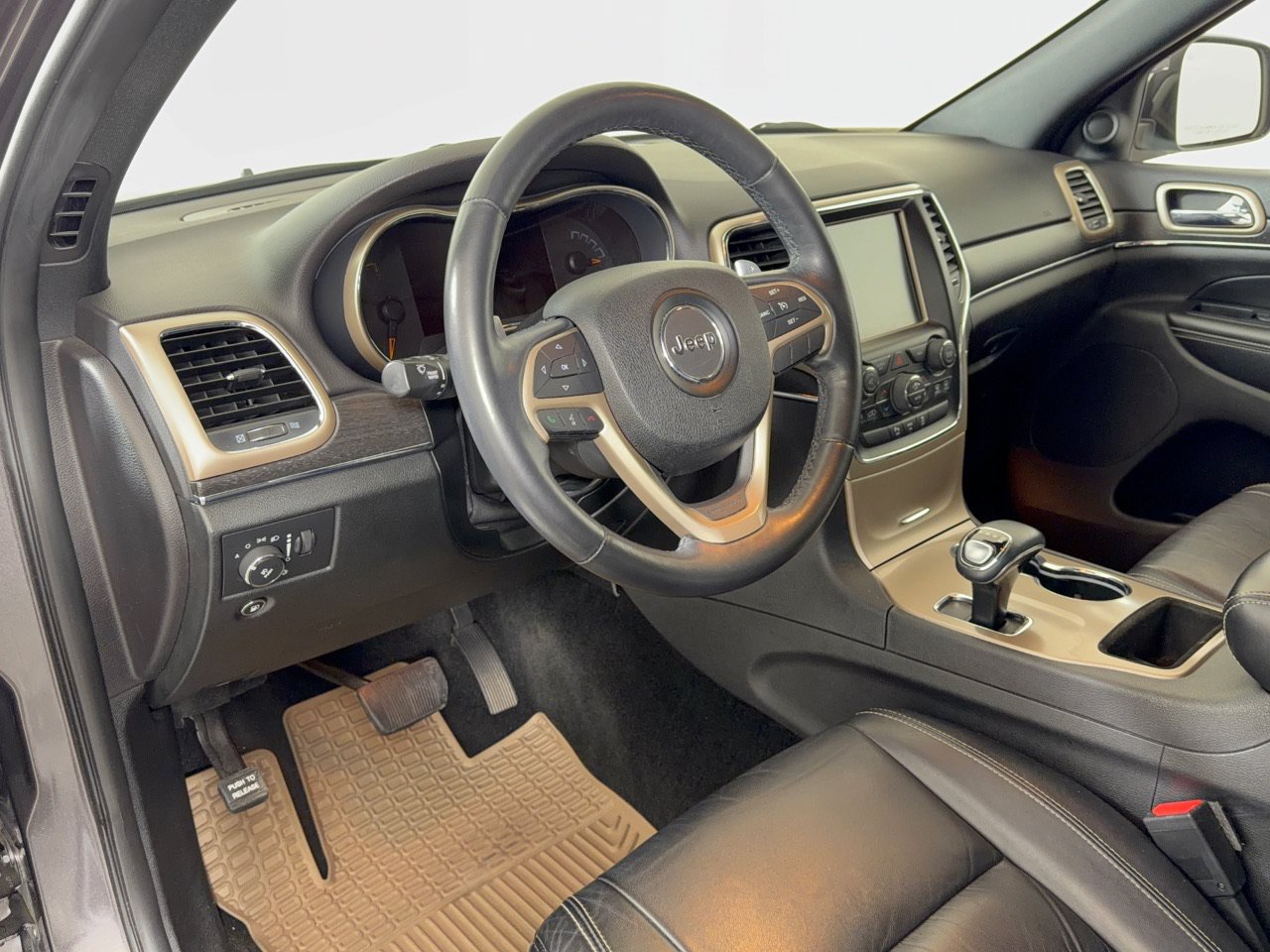 Used 2015 Jeep Grand Cherokee Limited RWD image 4