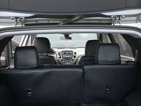 Used 2024 Chevrolet Equinox LS w/ Driver Confidence II Package FWD image 18