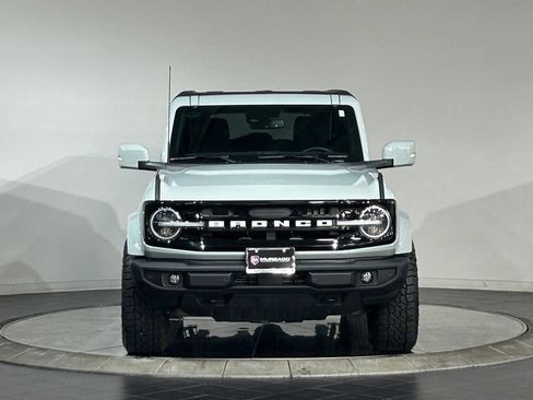 Used 2022 Ford Bronco Outer Banks AWD/4WD image 3