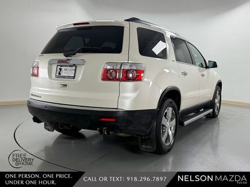 Used 2011 GMC Acadia SLT FWD image 6