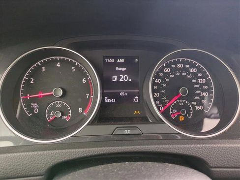 Used 2018 Volkswagen Golf Alltrack SEL image 9