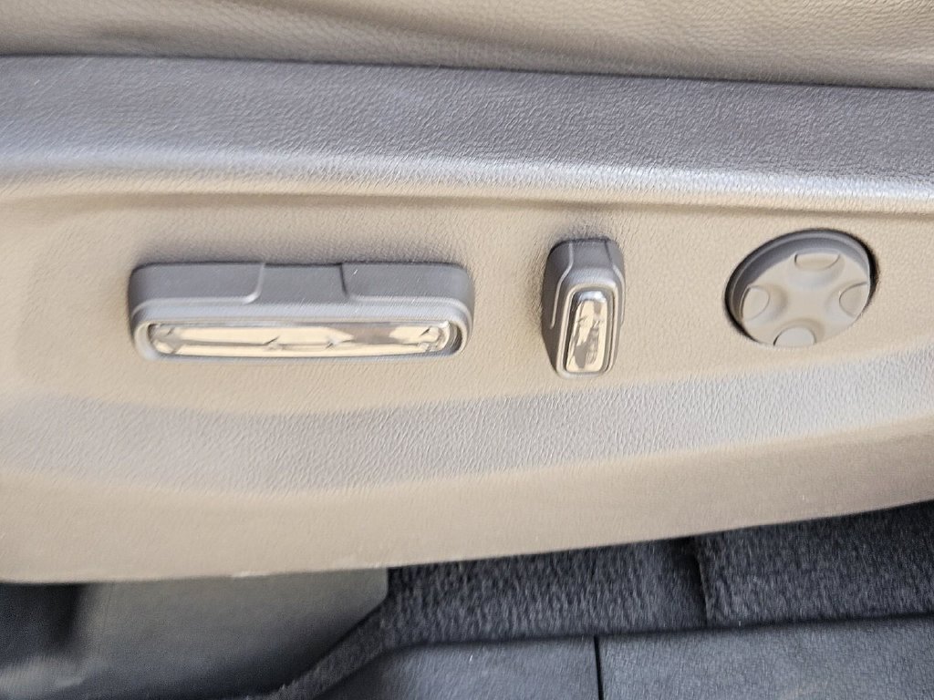 Used 2018 Honda Odyssey Elite image 23