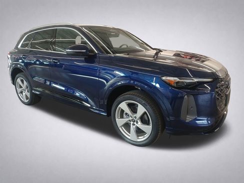 New 2025 Audi Q5 Premium Plus AWD/4WD image 1