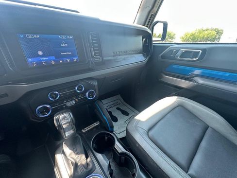 Used 2022 Ford Bronco Black Diamond AWD/4WD image 13