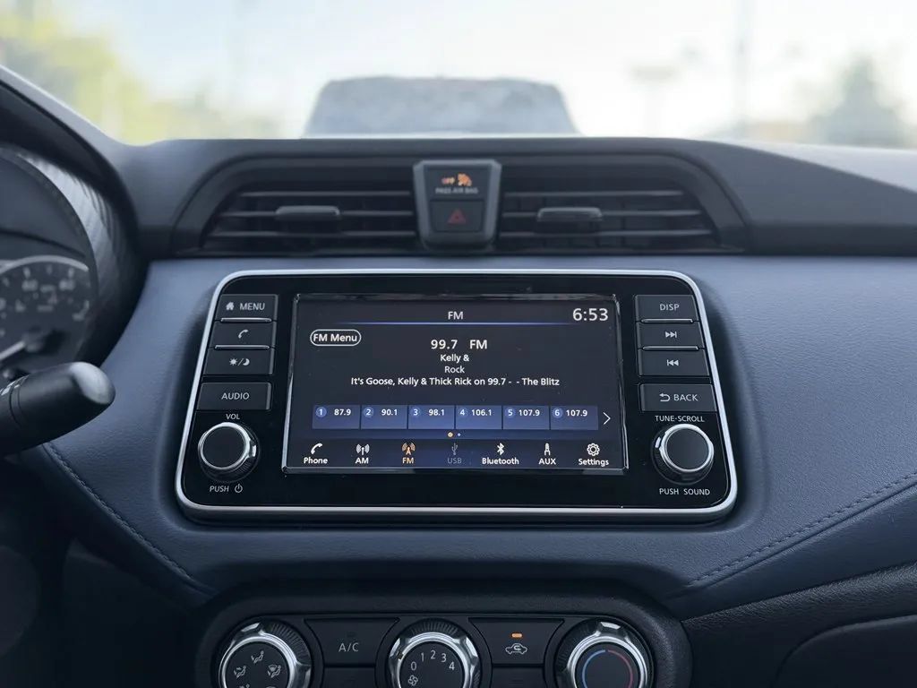 Used 2025 Nissan Versa SV FWD image 16