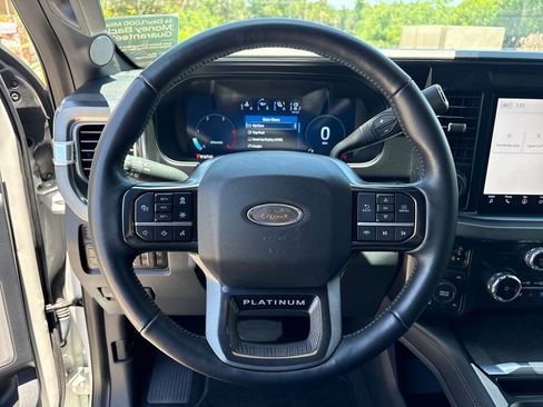 Certified 2025 Ford F250 Platinum AWD/4WD image 16