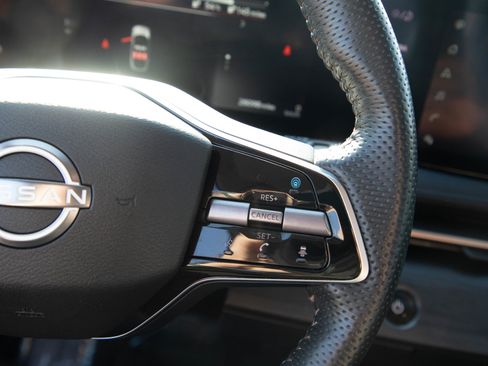Used 2023 Nissan Ariya AWD image 30