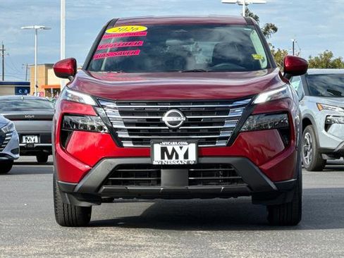 New 2026 Nissan Rogue SV image 9