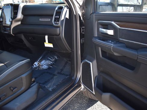 Used 2024 RAM 2500 Laramie w/ Safety Group image 14