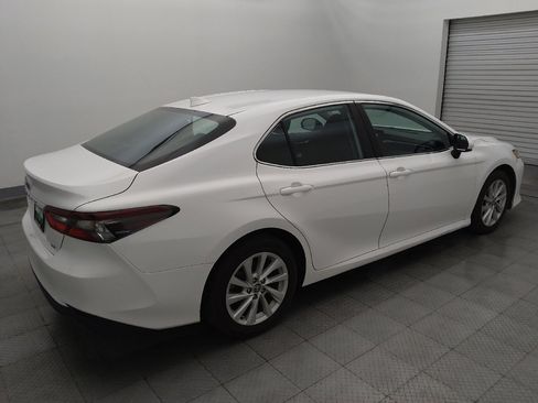 Used 2022 Toyota Camry LE FWD image 10