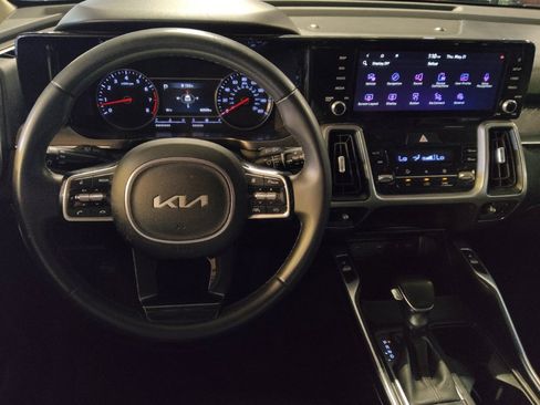 Used 2023 Kia Sorento S FWD image 22