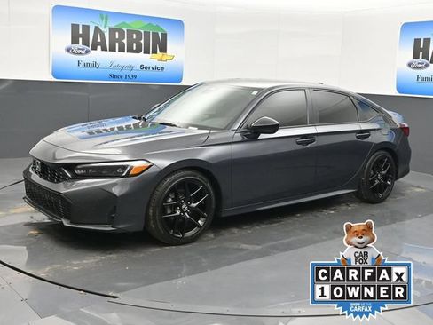 Used 2025 Honda Civic Sport image 1