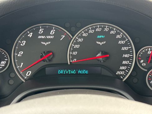 Used 2007 Chevrolet Corvette Coupe w/ Preferred Equipment Group image 26