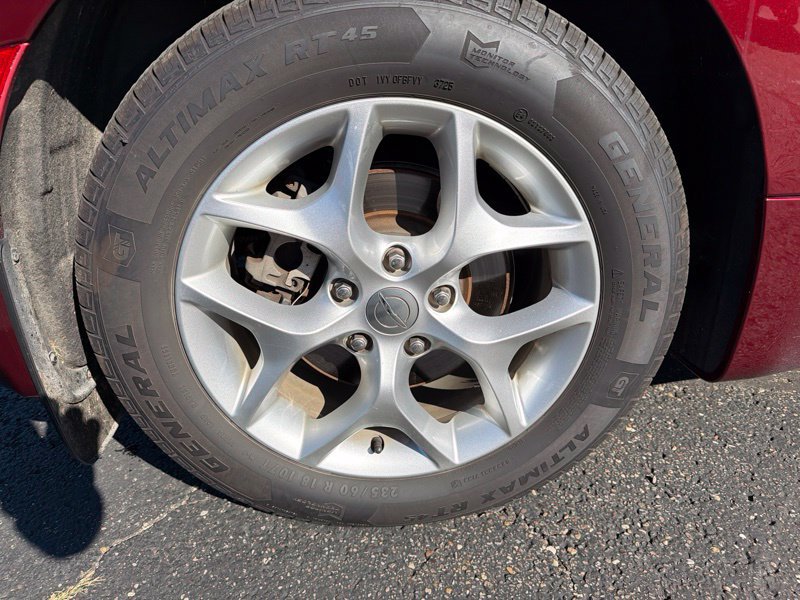 Used 2019 Chrysler Pacifica Touring-L w/ Tire & Wheel Group FWD image 9