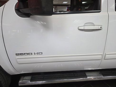 Used 2014 Chevrolet Silverado 2500 LTZ image 18