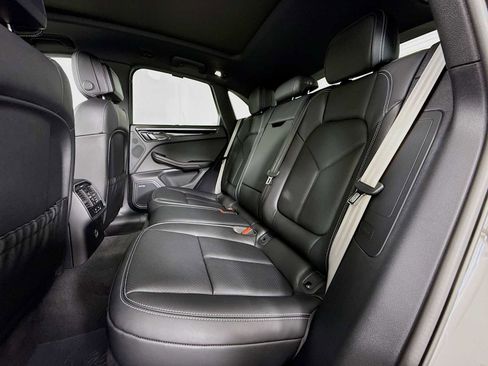 New 2026 Porsche Macan image 24