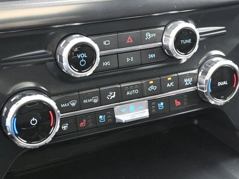 New 2025 Ford F150 Lariat w/ Equipment Group 502A High image 17