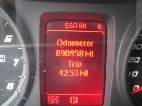 Used 2008 Pontiac G8 w/ Premium Package RWD image 25