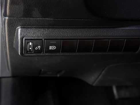Certified 2024 Toyota Corolla SE FWD image 18