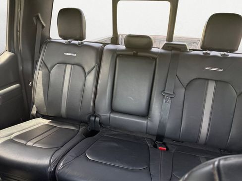 Used 2020 Ford F250 Platinum w/ FX4 Off-Road Package AWD/4WD image 13