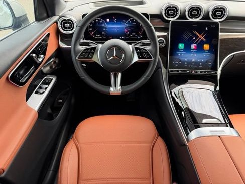 Certified 2025 Mercedes-Benz GLC 300 4MATIC image 12