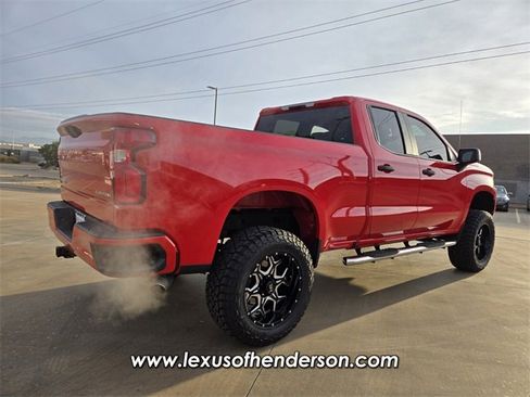 Used 2019 Chevrolet Silverado 1500 Custom w/ Custom Value Package image 5