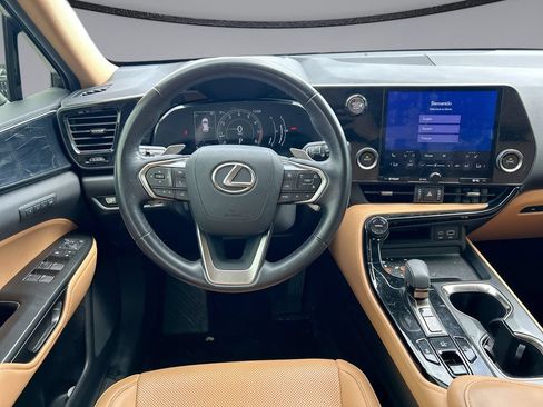 Used 2024 Lexus NX 250 FWD w/ Towing Package (2000 Lbs) image 10