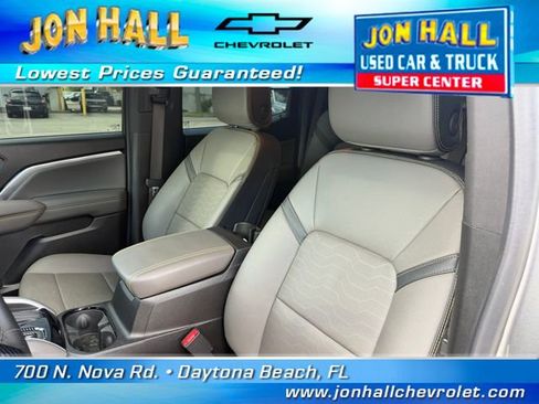 Used 2025 Chevrolet Colorado ZR2 w/ Midnight Edition AWD/4WD image 22