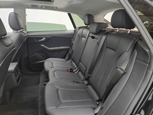 Used 2023 Audi Q8 Premium Plus w/ Premium Plus Package image 15