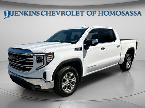 Used 2025 GMC Sierra 1500 SLT image 1