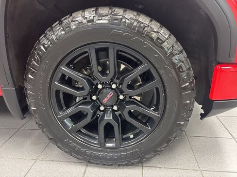 Used 2024 GMC Sierra 1500 Pro w/ Graphite Edition image 8