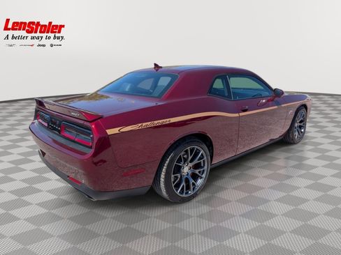 Used 2017 Dodge Challenger SRT w/ Technology Group RWD image 5