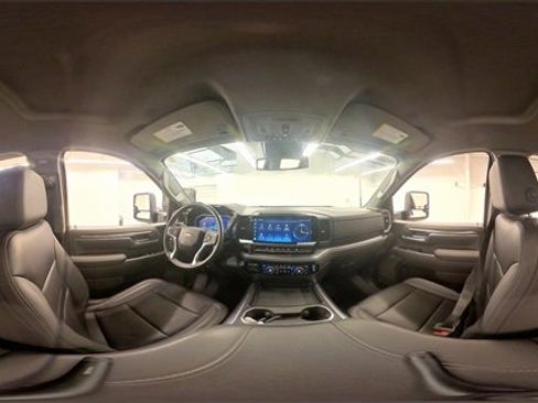 Used 2024 Chevrolet Silverado 2500 LTZ w/ LTZ Convenience Package image 39