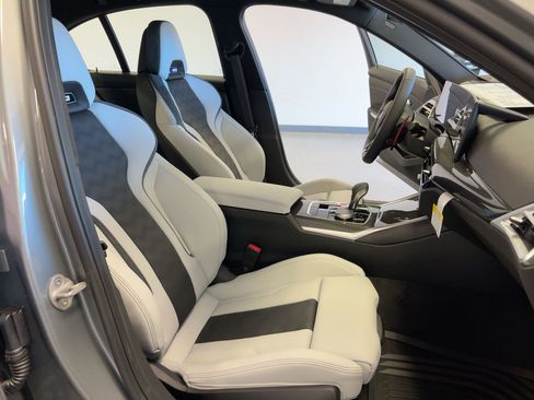 Used 2026 BMW M3 Competition w/ Executive Package image 30