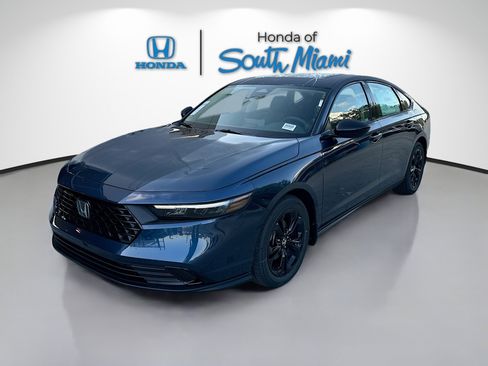 New 2025 Honda Accord SE image 3