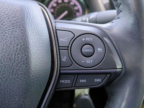 Certified 2021 Toyota Camry SE image 23