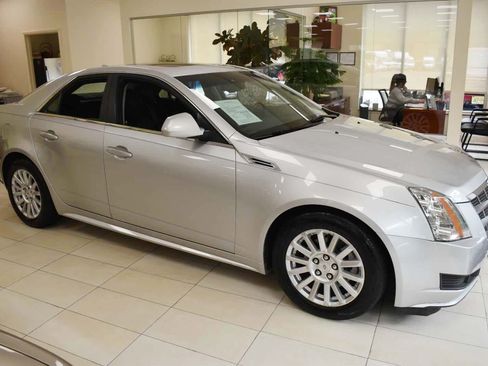 Used 2010 Cadillac CTS Luxury AWD/4WD image 3