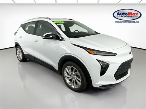 Used 2023 Chevrolet Bolt EUV LT w/ Driver Confidence Package image 1