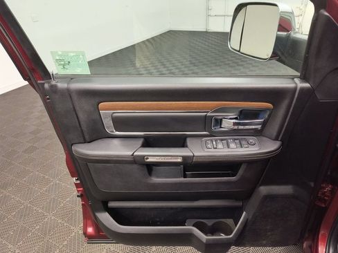 Used 2018 RAM 1500 Laramie w/ Convenience Group AWD/4WD image 12