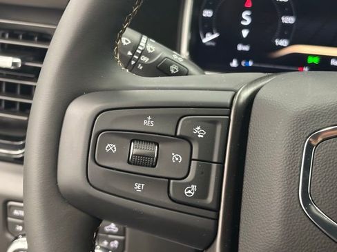 New 2026 GMC Sierra 2500 AT4 w/ Technology Package AWD/4WD image 29