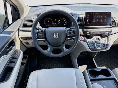 Used 2026 Honda Odyssey EX-L image 23