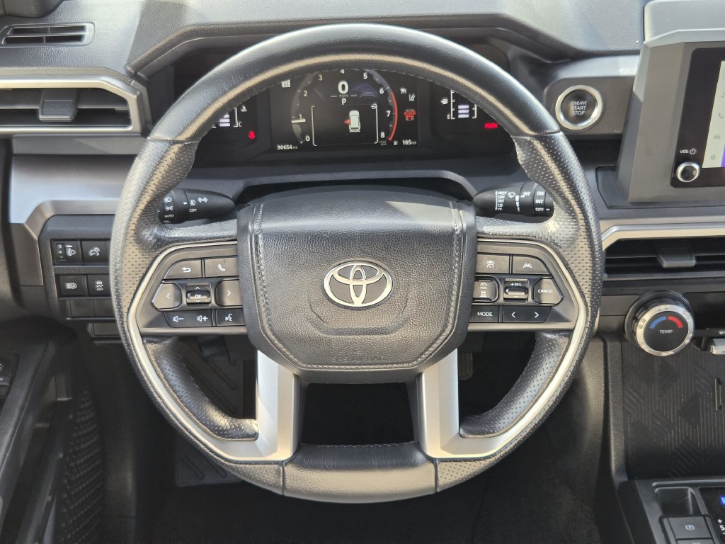 Used 2025 Toyota 4Runner 4WD image 14