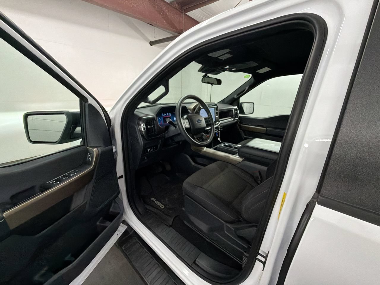 Used 2024 Ford F150 STX w/ Equipment Group 201A FX4 AWD/4WD image 10