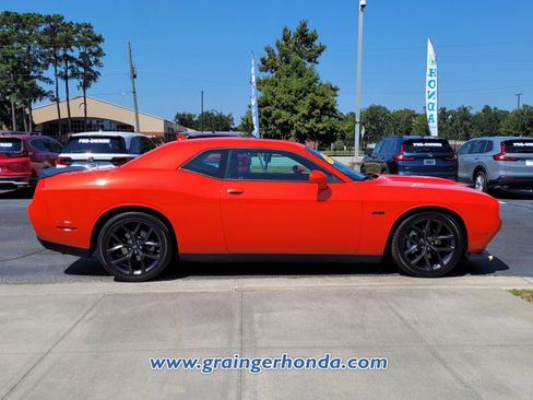 Used 2023 Dodge Challenger R/T w/ Plus Package image 6