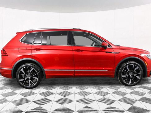 Used 2024 Volkswagen Tiguan SEL R-Line image 13